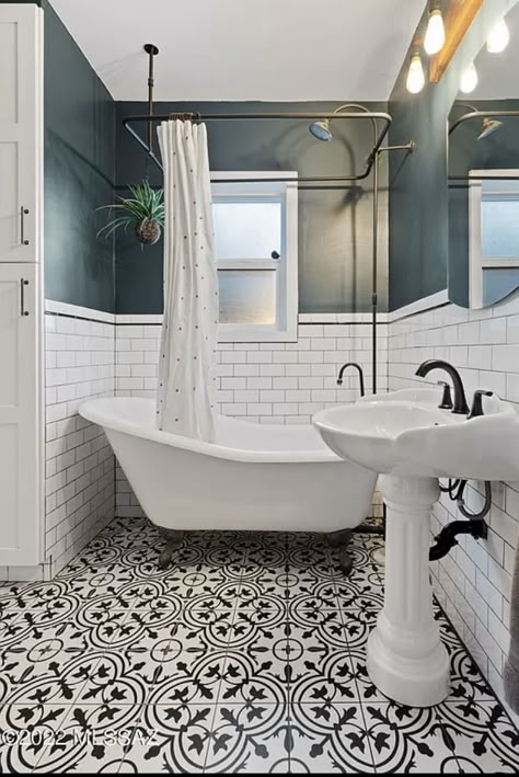 Tub Bathroom Ideas, Bathroom With Clawfoot Tub, Bathroom Tile Design Ideas, Small Bathroom With Tub, Clawfoot Tub Bathroom, Design Home Ideas, Full Bathroom Remodel, Victorian Bathroom, Cottage Bathroom