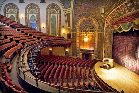 EMBASSY THEATRE, FORT WAYNE, IN  Take a tour of America's most picturesque covered bridgesAD showcases the most beautiful houses of worship around the worldTake a Dazzling Trip With our Survey of Amazing Railroad ArchitectureAD takes a look at five of the world's most striking new hubs for air travel Theaters Architecture, Theatre Academia Aesthetic, Stage Acting, Theatre Academia, Historic Theater, Theater Architecture, Majestic Theatre, Theatre Interior, Fort Wayne Indiana