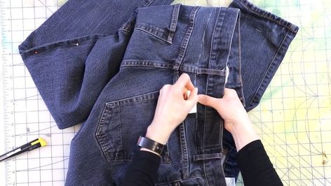 How To Shorten The Rise On Jeans, How To Shorten Waist On Jeans, Jeans Tutorial, Sewing Jeans, Shortening, Low Rise Jeans, Sewing Tips, Learn To Sew, High Rise Jeans