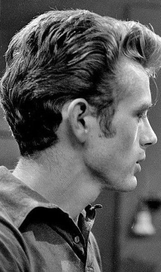 James Dean Haircut, James Dean Pictures, Jim Stark, Old Hollywood Actors, 60s Men, James Dean Photos, Old Film Stars, Movie Actors, Lana Del Rey Vinyl