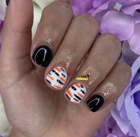 Black Nails With Orange, Nails With Orange, Halloween Acrylic, Christmas Gel, Halloween Acrylic Nails, Pumpkin Nails, October Nails, Christmas Gel Nails, Orange Pumpkin