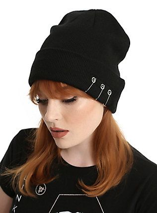 Beanie With Safety Pin, Black Beanie Aesthetic, Emo Beanie, Crow Oc, Punk Beanie, Spider Outfit, Cute Beanies, Accessory Ideas, Fast Fashion Brands