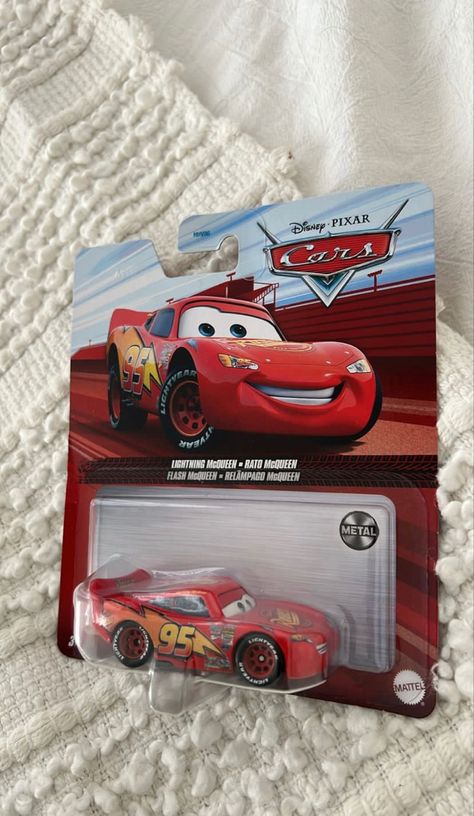 Lightning Mcqueen Hot Wheels, Disney Cars Gift Ideas, Hot Wheels Gift Ideas, Hot Wheels Aesthetic, Hot Weels, Bf Gifts, Creative Gifts For Boyfriend, Cute Couple Gifts, Cars Movie