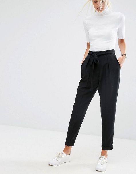 pinterest || macselective Minimalisticky Chic, Spring Work Outfits, Zoella, Minimalist Women, Tshirt Outfits, Casual Style Outfits, Looks Style, Mode Inspiration, Style Outfits