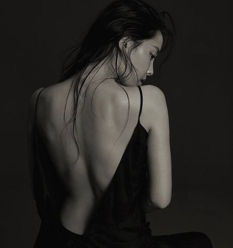 Woman's Back, T Ara, White Photo, The Back, A Woman, Black And White, White, Black