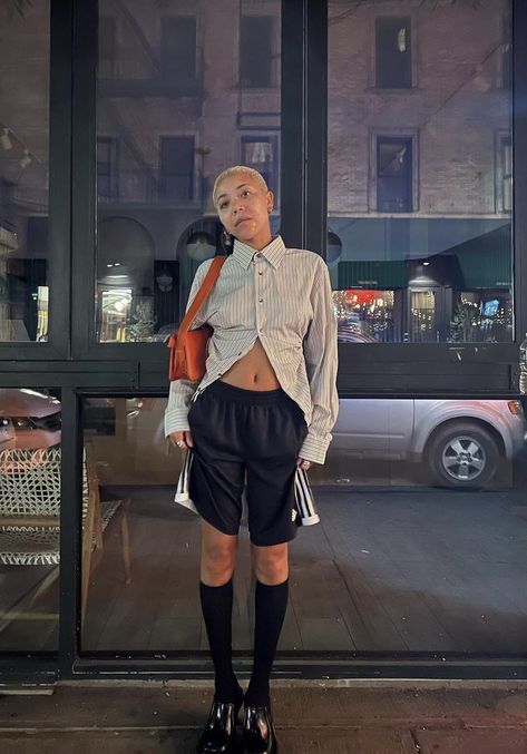 Track Shorts Outfit, Mr Prada, Long Black Socks, Kawaii Spring, Berlin Fashion Street, European Street Style, Models Off Duty Style, Festival Fits, Style Mood Board