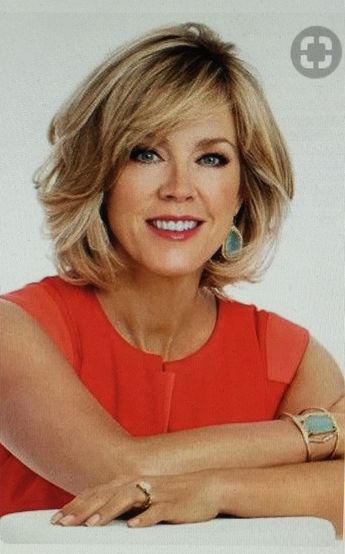 20 BEAUTIFUL BANGS HAIRSTYLES IDEAS FOR WOMEN OVER 50 - valemoods Deborah Norville, Medium Hair Styles For Women, Mom Hairstyles, Trending Haircuts, Medium Hair Cuts, Hair Today, Great Hair, Layered Hair, Hair Dos