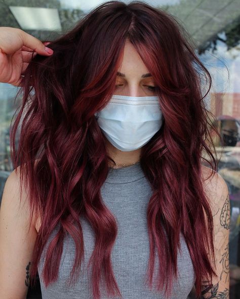 Burgundy Hair with Copper Money Pieces Highlights Copper, Balayage Red, Burgundy Brown Hair, Shades Of Burgundy Hair, Dark Burgundy Hair, Highlights Red, Red Violet Hair, Burgundy Hair Color, Red Balayage Hair