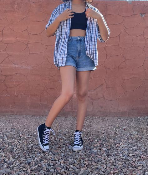 summer outfit, shorts outfit, converse Flannel Summer Outfits, Blue Converse Outfit, Roadtrip Outfits, Roadtrip Outfit, Summer Outfit Shorts, Outfit Converse, Hate Summer, Road Trip Outfit, Flannel Fits