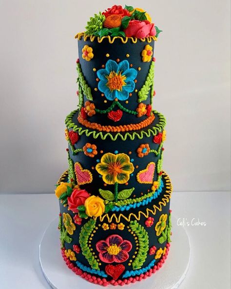 Mexican Quinceanera Cake Ideas, Mexican Design Cake, Mexican Quince Cake, Spanish Cake Design, Sweet 16 Mexican Theme, Mexican Theme Sweet 16, Mexican Decorated Cake, Mexican Theme Cake Ideas, Mexican Flower Cake