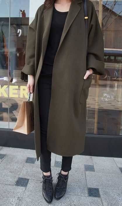 Olive <3 Big Coat, Khaki Coat, Coat Outfit, Cold Weather Fashion, Green Coat, Coat Outfits, 가을 패션, Mode Inspiration, Moss Green