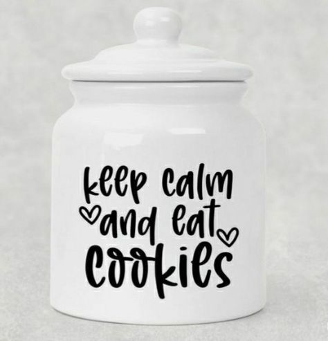 Cookie Jar Ideas, Canister Ideas, Craft Ideas Decor, Cookie Jar Gifts, Craft Table Diy, File Ideas, Cricut Craft Ideas, Art Craft Ideas, Cricut Project Ideas