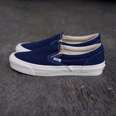 Foot GOODS on Instagram: “. Vans Vault OG Slip On LX ”PEACOT” SIze: 8us (40.5eur) 26cm IDR 1.300.000  CONDITION: BRAND NEW IN BOX  For Order and inquiries: LINE -…” Vans Vault, Vans Slip On, Dunk Low, Vans Classic Slip On Sneaker, Sneakers Fashion, Air Jordan, Slip On Sneaker, Air Jordans, Shoes Mens