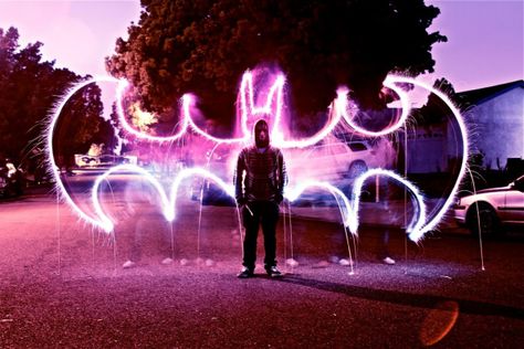 Light painting =) Batman =) I'm still trying to make my photo look like this. Batman Light, Light Painting Photography, Light Writing, Batman Symbol, I Am Batman, Light Trails, Exposure Photography, To Infinity And Beyond, Jolie Photo