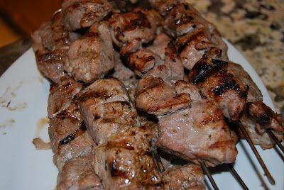 Raznjici - Croatian/Serbian Shish Kabob - these would make the hubby very happy! Traditional Croatian Food, Greek Souvlaki, Croation Recipes, Things To Do In Croatia, Croatian Cuisine, Macedonian Food, Balkan Food, Serbian Food, Pork Recipes For Dinner