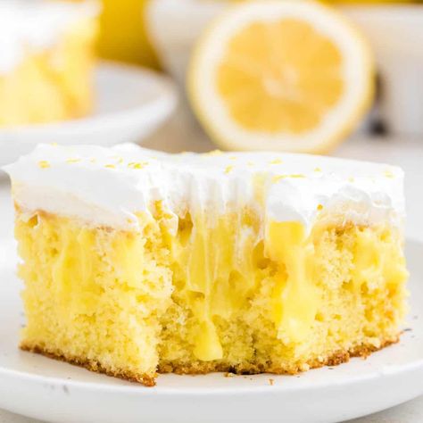 Lemon Poke Cake is a sweety and tangy dessert recipe made with boxed lemon cake mix, lemon instant pudding mix and Cool Whip. Marshmallow Poke Cake, Pineapple Poke Cake, Poke Cake Lemon, Lemon Pudding Cake, Moist Lemon Cake, Cake Lemon, Lemon Dessert, Lemon Cake Mixes, Lemon Cake Recipe