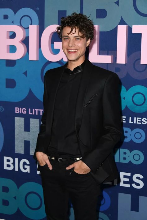 Douglas Smith Douglas Smith, Debby Ryan, Boy Celebrities, Character Design Male, Dream Guy, Celebrities Male, X Men, Celebrity Crush, Fangirl