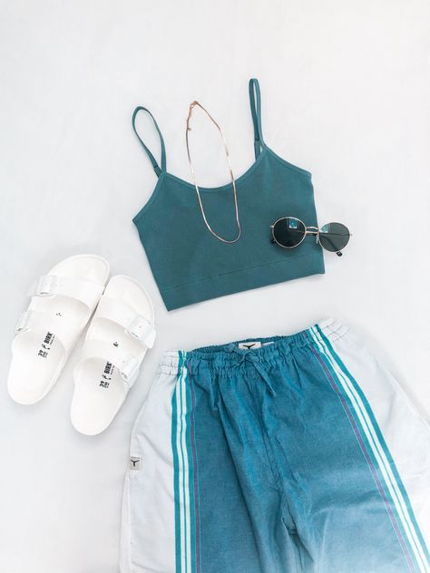 Private School Summer Outfits, Toms Trunks Trousers, Toms Trunks Outfit Aesthetic, Tom Trunks Outfit, Toms Trunks Outfit, Hollister Aesthetic, Toms Trunks, Trunks Outfit, Pogue Summer