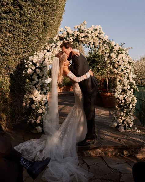 Paiges Portofino wedding. Captured by @benjaminwheeler @berta @nwlabridal @brunellocucinelli_brand @torimcconkeymakeup… | Instagram Portofino Wedding, Wedding Dress Outlet, Berta Wedding, Kiss The Bride, Destination Wedding Italy, Classy Wedding Dress, Wedding Painting, Wedding Ceremony Photos, Wedding Kiss