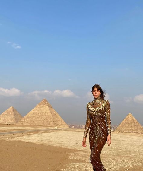 Simi Khadra, Simi Haze, Travel To Egypt, World Wonders, Egyptian Decor, Egyptian Architecture, Egypt Aesthetic, Egyptian Fashion, Egyptian Women