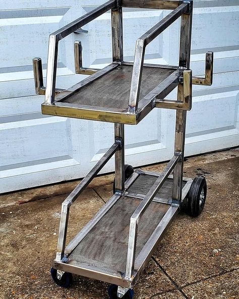 Welding Cart Plans, Welding Workshop, Welding Table Diy, Cool Welding Projects, Welding Design, Steel Furniture Design, Welding Tables, House Florida, Welding Shop