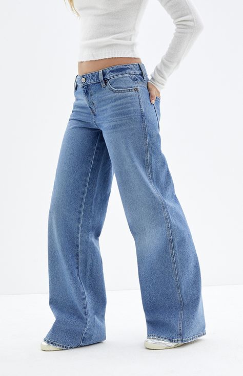 Pacsun Eco Medium Blue Low Rise Baggy Jeans, Cute Clothes Jeans, Baggy Jeans For Short Women, Wide Leg Medium Wash Jeans, Dark Blue Baggy Jeans, Low Waisted Bootcut Jeans, Baggy Flare Jeans, Pacsun Outfits, Midrise Jeans