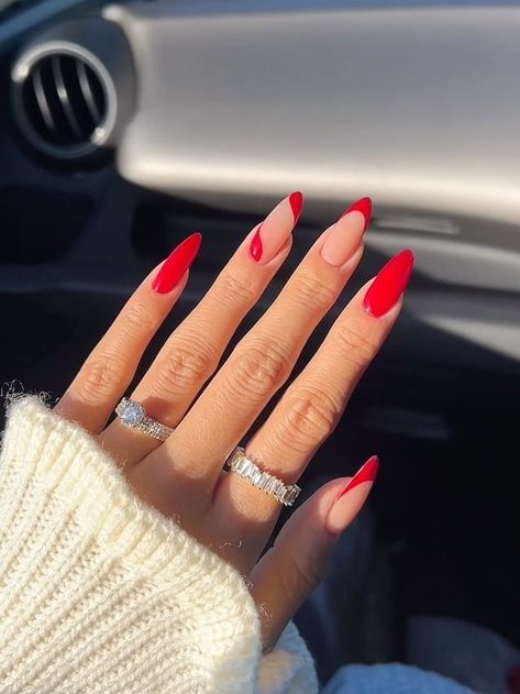 50 Hottest 2022 Fall Nails to Inspire You Hot Red Nails Design, Rings Outfit, Nail Art Design 2023, Winter Nails Christmas, Red Chrome Nails, Nailinspo Nailart, Trendy Nail Polish, Nail Polish Colors Summer, New Years Nail Designs