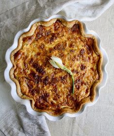 Ham And Gruyere Quiche, Quiche Gruyere, I Am A Baker, December Meals, Ham Quiche Recipe, Ham And Gruyere, Gruyere Quiche, Ham Quiche, Onion Quiche