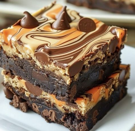 Reese’s Swirl Brownies Recipe – Tnextrecipes Reeces Brownie Recipes, Reeses Brownies Recipe, Reeses Brownies, Bar Desserts, Reese's Chocolate, Swirl Brownies, Brownies Recipe Easy, Brownies Recipe, Dessert Salads