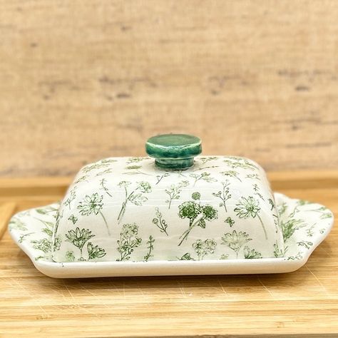 Butter dish, elegant European-style ceramic butter dish with lid, adorned with green handle, springtime flower designs, pottery gift Painted Butter Dish Ideas, Butter Dish Design, Butter Dish Pottery Painting, Thrift List, Diy Pottery Painting, Ceramic Butter Dish, Pottery Gifts, Diy Pottery, Studio City