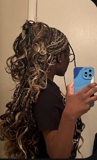 Oc Hair, French Curl Braids, Braids Color, Curl Braids, Hairstyle Tips, Braided Hairstyles For Black Women Cornrows, French Curl, Beautiful Black Hair, Faux Locs Hairstyles