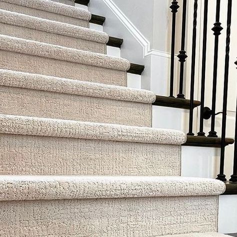 French Country Carpet, Staircase Carpeting Ideas, Carpeted Stairs With Wood Floors, Modern Carpet Ideas, Low Pile Carpet Wall To Wall, Carpet Trends 2024, Carpet For Upstairs, Upstairs Carpet, Pond Walkway