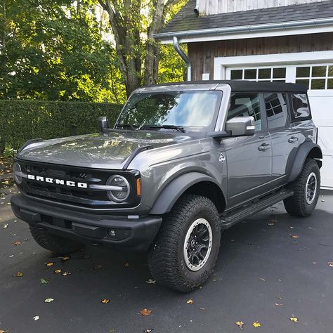 Grey Bronco, Bronco Car, Bronco Truck, Luxury Car Photos, New Bronco, Dream Cars Jeep, Getaway Car, Bronco Sports, Exotic Sports Cars