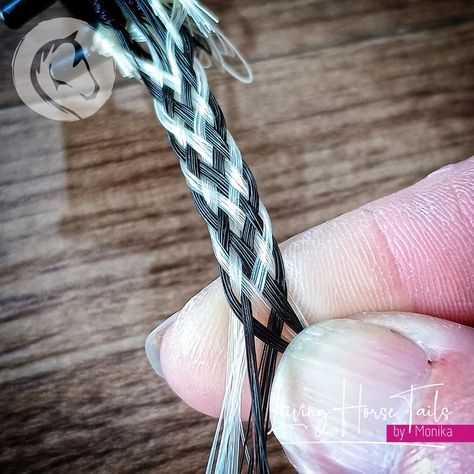 horsehair braiding Horse Tail Memorial, Diy Horse Hair Keepsakes, Horse Hair Jewelry Diy, Horse Hair Ideas Memorial, How To Make A Horse Hair Bracelet, Diy Horse Hair Bracelet, Horse Hair Memorial, One Braid, Rawhide Braiding