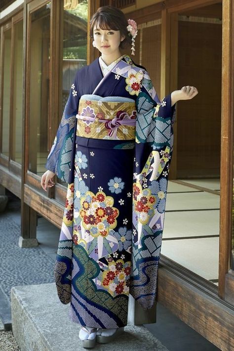 Blue Kimono Kimono Traditional, Japanese Traditional Clothes, Kimono And Yukata, Furisode Kimono, Japanese Traditional Clothing, Japanese Costume, Kimono Japan, Traditional Japanese Kimono, Kimono Outfit