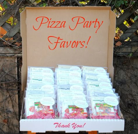 Third Birthday Pizza Party, Pizza Party Baby Shower Ideas, Pizza Party Activities, Birthday Pizza Party, Pizza Party Themes, Pizza Party Favors, Garfield Party, Pizza Party Decorations, Kids Pizza Party