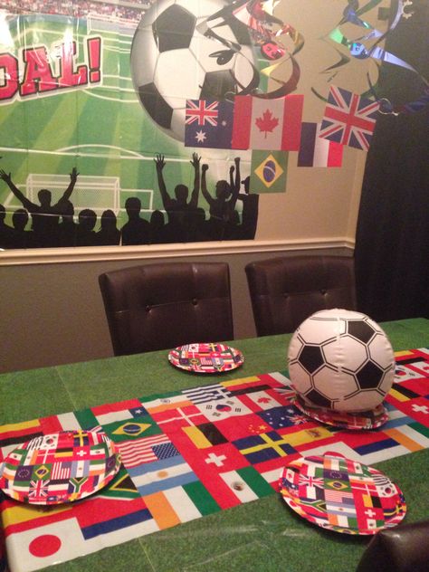 Table decorations World Cup Decoration Ideas, Cup Decoration Ideas, World Cup Decoration, Cup Decoration, Birthday Cup, Soccer World, Women's World Cup, Decoration Ideas, World Cup