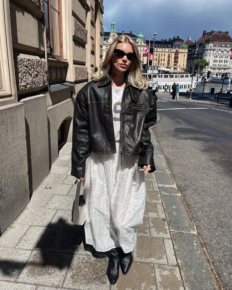 Elsa Hosk Street Style, Elsa Hosk Outfits, Black Coated Jeans, Fashion Trend Forecast, New Street Style, Elsa Hosk, Leather Jacket Outfits, Mode Inspo, Edgy Outfits