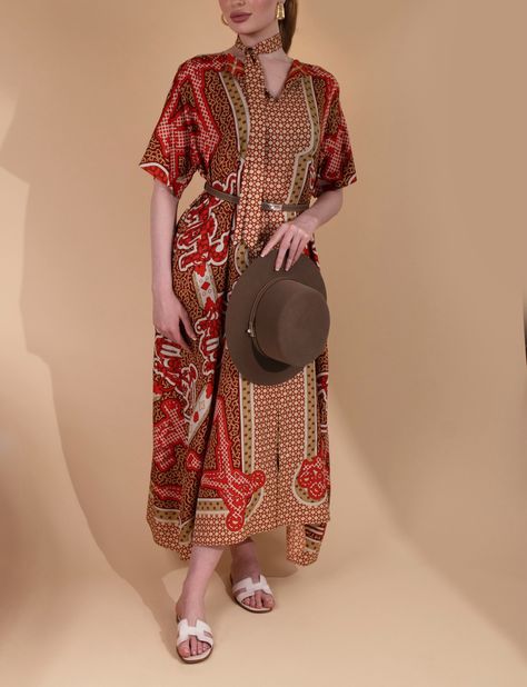 Hermès "Mors et Gourmettes" Belted Caftan in Rouge De Turin with Kelly Etoupe Belt PHW & Hampton Hat Turin, Personal Shopper, Moon