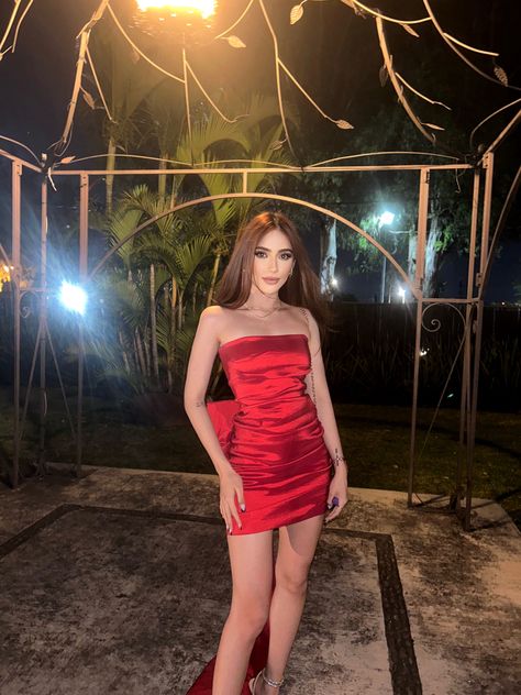 Mini red dress night outfit ❤️❤️❤️ Red Mini Dress Outfit, Dress Night Outfit, Mini Dress Outfit Ideas, Mini Red Dress, Pleated Skater Dress, Mini Dress Outfit, Red Suede Heels, Interesting Outfits, Mini Dress Outfits