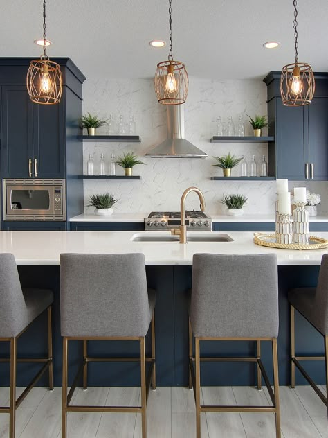 Kitchen With Blue Cabinets, Navy Kitchen Cabinets, Hexagon Backsplash, Beautiful Backsplash, Blue Kitchen Cabinets, White Backsplash, New House - Kitchen, Blue Cabinets, Classic Kitchen