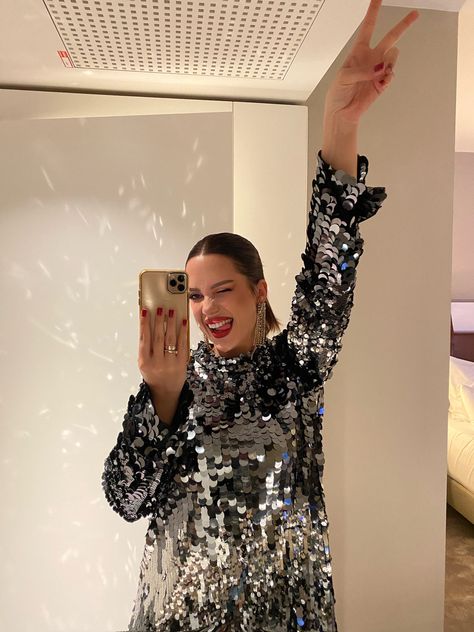 Sparkle sequin dress #dress #sequins #silver #metallic #nightoutfashion #womanoutfits #trendy #ootdfashion #aesthetic Silver Dress Outfit, Sequin Dress Party, Dress Ootd, Silver Sequin Dress, Ootd Dress, New Year New Me, Silver Dress, Silver Sequin, Dress Party