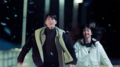 Kdrama Gif, Do Gif, Kim Taeri, Nam Joohyuk, Banner Gif, Joo Hyuk, Christmas Gif, Walking Alone, Couple Videos