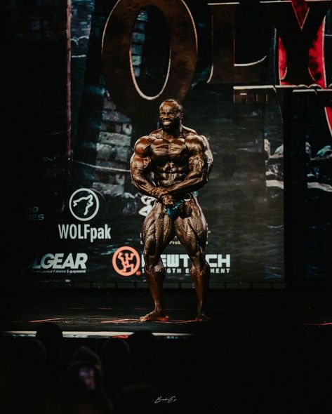 @samson__dauda is looking to win his first Olympia title! 😮 #mrolympia #bodybuilding via 📸: @brandonseye Mr Olympia, Bodybuilding Motivation, Olympia, To Win, Bodybuilding, Quick Saves, Body Building Motivation