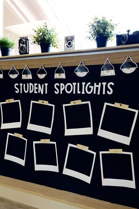 Black & white student spotlight bulletin board Modern Farmhouse Classroom, Welcoming Classroom, Struktur Teks, Farmhouse Classroom, Teacher Classroom Decorations, School Board Decoration, School Displays, Elementary Classroom Decor, Classroom Board