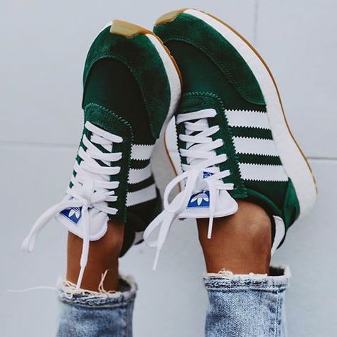 green tennis shoes Green Adidas Shoes, Pijamas Women, Mode Shoes, Adidas Zx, Mode Casual, Best Sneakers, Latest Outfits, One Piece For Women, Looks Style