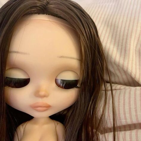 🧁🎀 on TikTok Doll Aesthetic, Sofia Coppola, Lily Rose Depp, Doll Parts, Tan Skin, Pretty Dolls, Doll Face, Blythe Doll, Just Girl Things