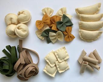 Felt Pasta, Felt Food Diy, Felt Food Patterns, Food Play, Kitchen Toys, Felt Play Food, Pretend Food, Food Patterns, Toy Food