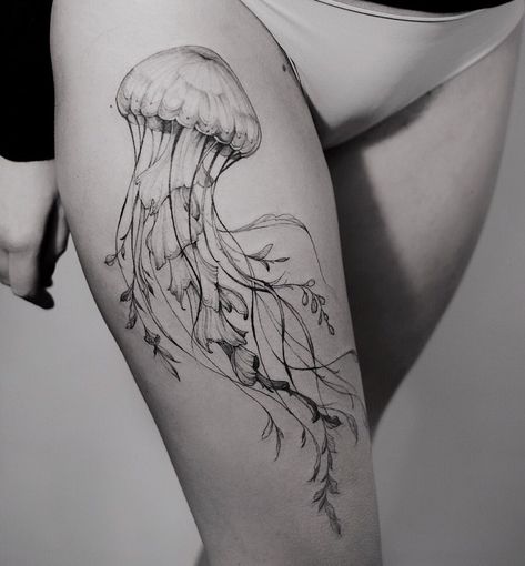 Jellyfish Tattoo | Tattoo Ideas and Inspiration | Diana Severinenko Octopus Thigh Tattoos, Diana Severinenko, Ma Tattoo, 16 Tattoo, Funky Tattoos, Jellyfish Tattoo, Stylish Tattoo, Hip Tattoos Women, Intricate Tattoo