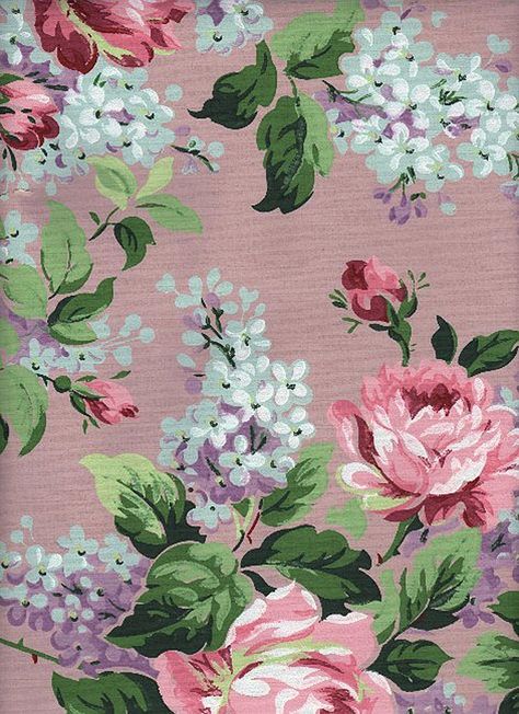 Vintage Lilacs and Roses Wallpaper The Graphics Fairy, Lilac Roses, Floral Rosa, Graphics Fairy, Cabbage Roses, Fabric Panel, Rose Wallpaper, Floral Vintage, Vintage Fabrics